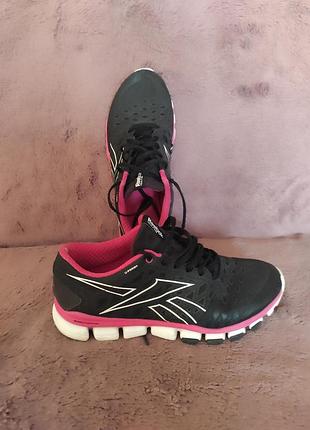 Кроссовки reebok realflex fusion tr 3.0 легкие текстильные р.38-39