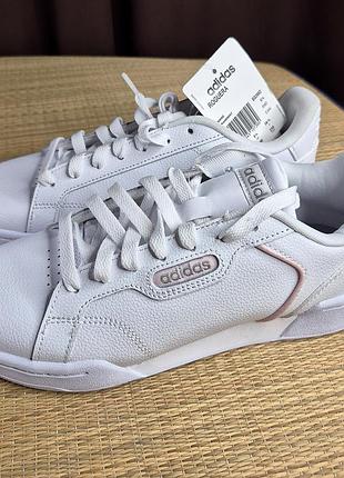 Оригінал 100%жіночі кроссівки adidas womens roguera casual(розмір 38⅔-24,5см).
