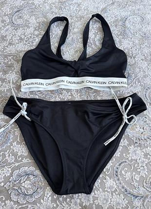 Новий купальник calvin klein