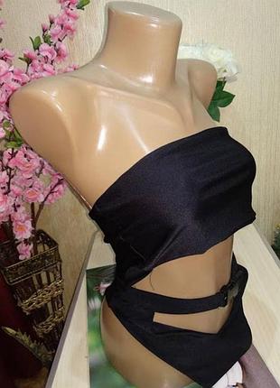Слитный купальник prettylittlething  uk10