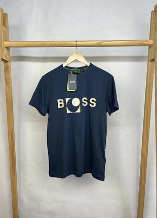Футболка boss з фірмовим логотипом