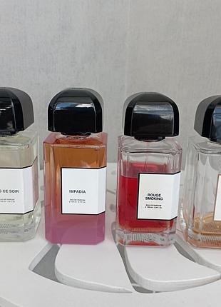 Распылив парфюм velvet tonka bdk parfums.