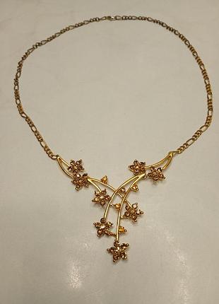 Кольє з підвісом з квітами. колье с подвеской из цветов
