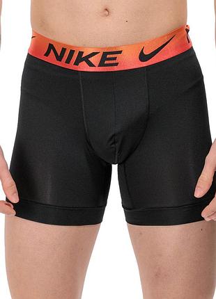 Мужские черные трусы боксеры nike dri-fit оснащены эластичным поясом