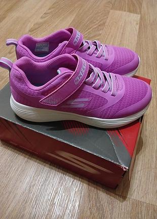 Кросівки skechers на дівчинку розмір 36, устілка 23 см, ідеальний стан