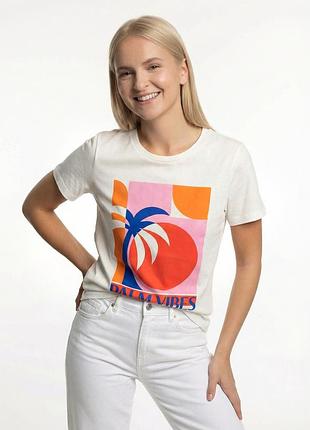 Жіноча біла футболка vero moda