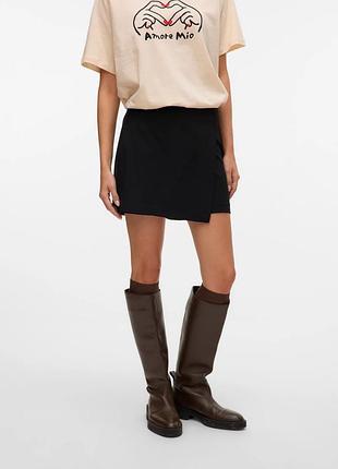 Жіночі бежеві шорти vero moda l