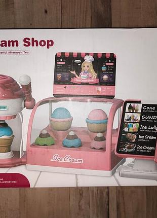 Игровой набор «магазин мороженого» (ice cream shop) с кассой и звуковыми эффектами.