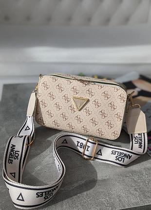 Сумочка guess кросс-боді міні лого молочний