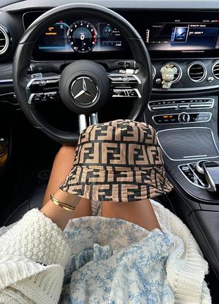Панама fendi