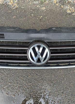 Решетка радиатора vw t5 multivan (03-10)