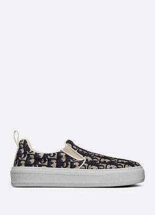 Slip-on beige/black