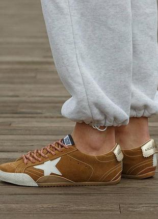 Golden goose true star