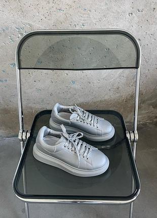 Mcqeen grey
