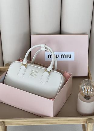 Сумка miu miu arcadie leather medium - premium белый