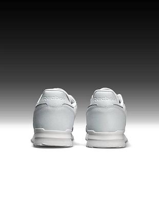 All white 6
