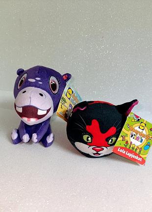 Плюшевая игрушка носорог нельсон с lidl safari minis, котенок lola calico от lidl.