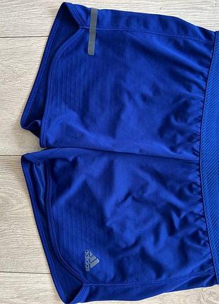 Шорти adidas з вбудованими трусиками
