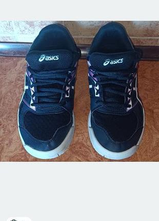 Продам кроссовки asics оригинальный размер 36, по стельке 22,5см