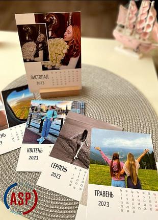 Фотокалендарь с вашими фотографиями на деревянной подставке 2026, формат 12×16 см.