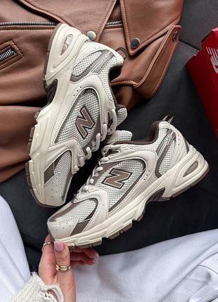 Стильные женские кроссовки new balance 530 logodove mushroom