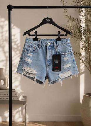Нові шорти levis, 27р(s)