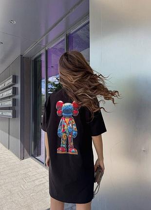 Жіноча сукня-футболка з принтом kaws