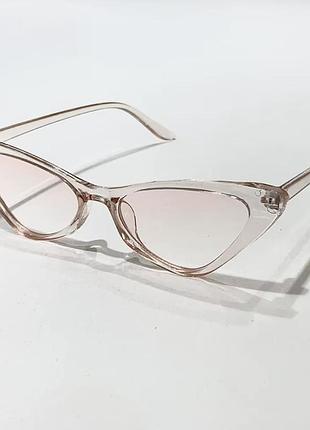 Очки кошачий глаз cat eye женские солнцезащитные стильный аксессуар для девичника, свадьбы и фотосессий прозрачные светло розовые