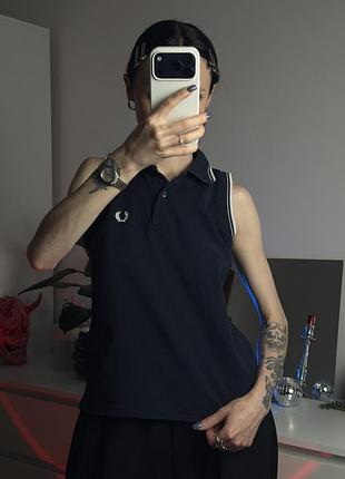Поло fred perry без рукавів