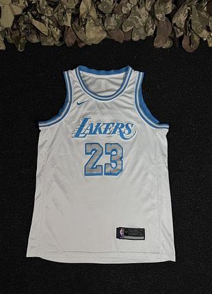 Баскетбольна майка nike lakers james 23