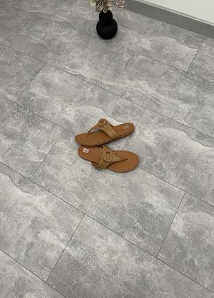 Сандалі fitflop sandalias femenino gracie rubber-circlet leather toe-post sandals latte tan