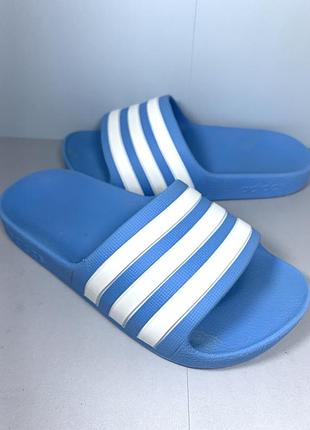 Шльопанці adidas