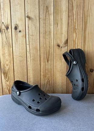 Чорні літні тапки шльопанці сандалі босоніжки крокси crocs