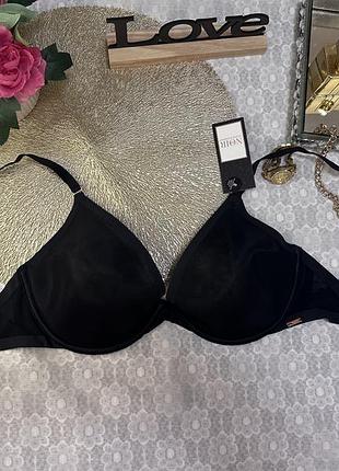 Шикарний невагомий бюстик hunkemoller noir