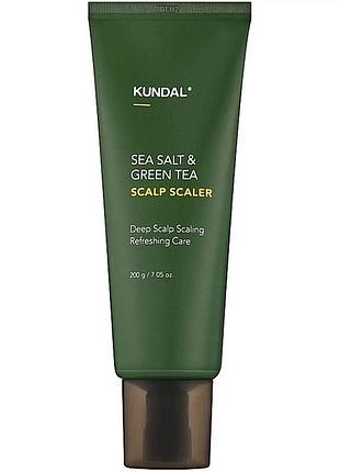 Скраб для шкіри голови kundal sea salt & green tea scalp scaler herb mint 200g
