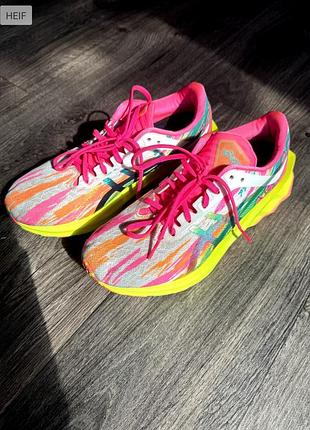 Кросівки asics жіночі