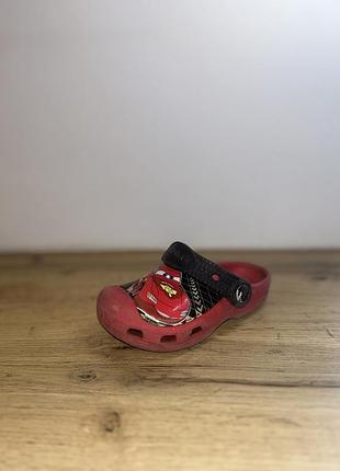 Crocs дитячі червоні з маквіном (тачки) маленький розмір б/у