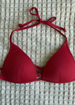 Верх жіного купальника calzedonia червоного кольору у розмірі s