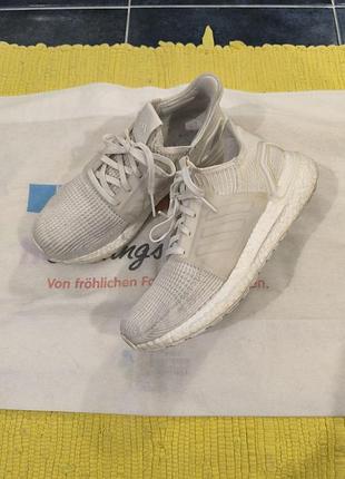 Кросівки adidas 40 1/3 розміру, торг