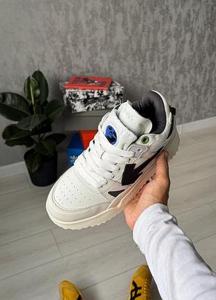 Off-white sponge white/black 3