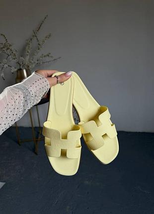 Шлепанцы эко кожа желтые