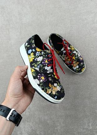 Женские туфли dr. martens floral canvas low top shoes