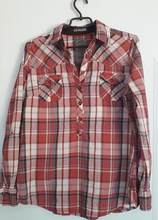Os  bys.olive 
40/l/48
класична бавовняна  жіноча сорочка з довгими рукавами застібка на ґудзики до половини грудей 
ідеальний стан