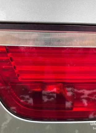 Правий стоп у кришку багажника на bmw x5 e70 дорестайл