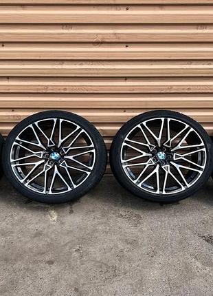Диски r22 на bmw x5 e70 f15 g05 x6 e71 f16 g05 g06 818 m стиль