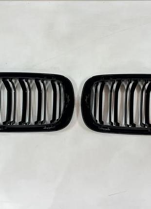 Решетки радиатора (ноздри) черные на bmw x5 f15/x6 f16