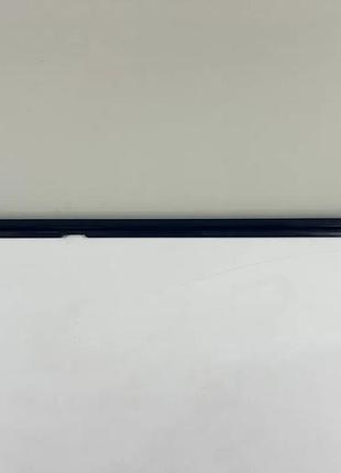 Молдинг задніх лівих дверей на ml w164/gl x164 нижній