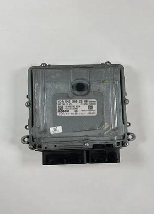 Блок керування двигуном ебу om642 350cdi на mercedes ml w164/gl x164 a6429002900