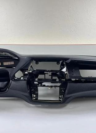 Передня панель на bmw x5 e70 чорна