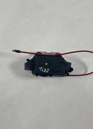Замок крышки багажника на mercedes ml w164/gl x164 a1647400235